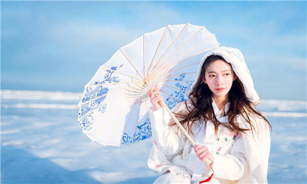 察布查尔试管代怀生子多少钱一个？助孕之路的费用分析与方案选择