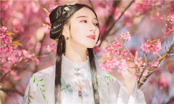 察布查尔供卵试管婴儿：助您实现家庭梦想的科学方案